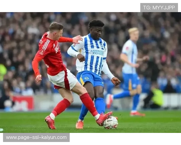 曼联与巴莱巴转会继续进行，夏季签约成焦点