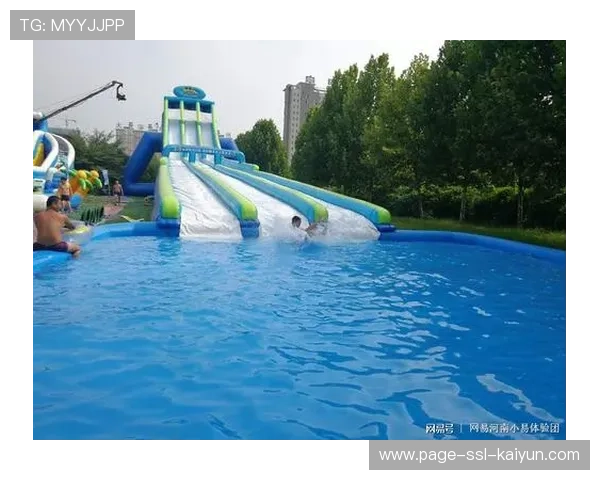 泳池短距离爆发引来全场尖叫